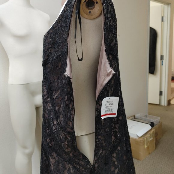 BLACK LACE EVENING DRESS BY IGNITE EVENINGS BY CAROLLIN SIZE 18 NWT - Picture 6 of 11